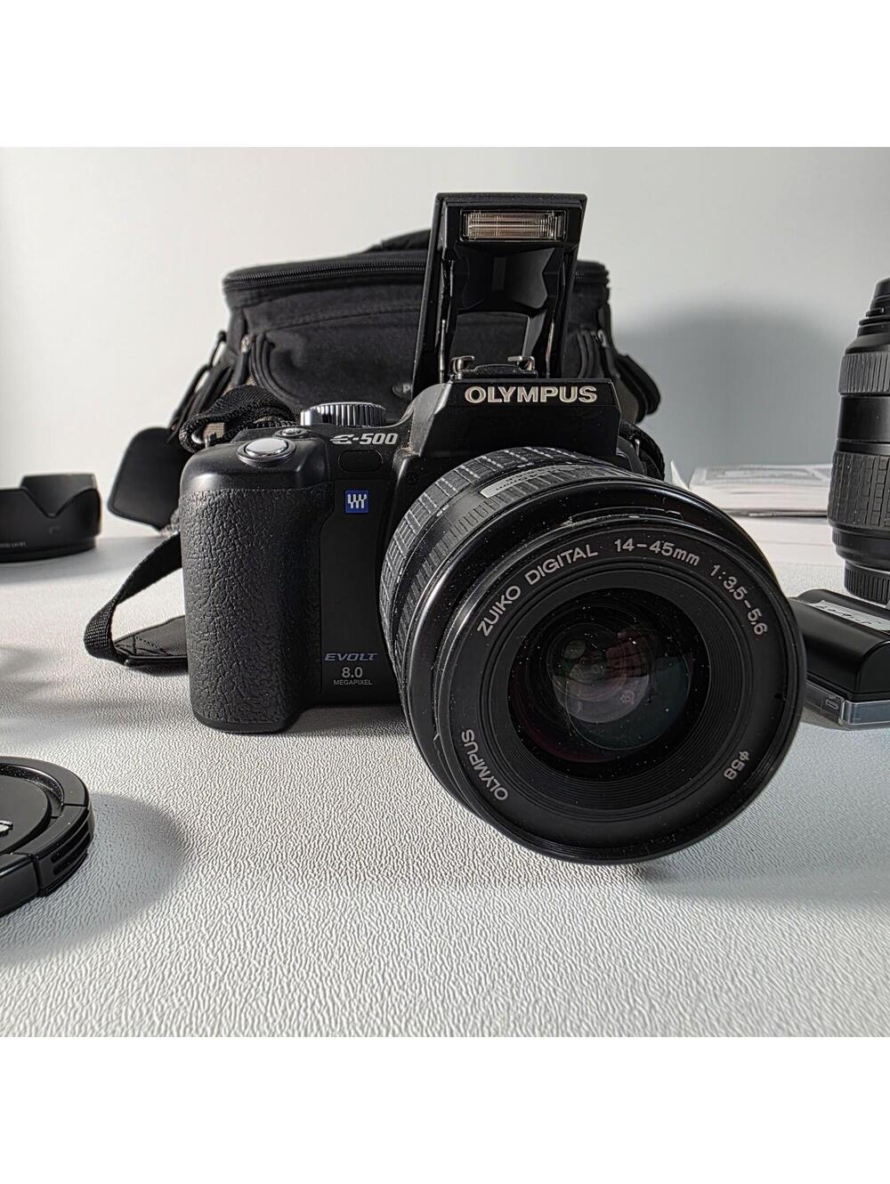 Olympus EVOLT E-500 8.0MP Digital SLR Camera Kit Bundle